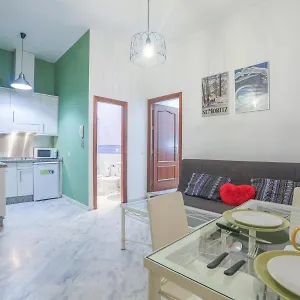 Galindo Center Premium Suites, Free Parking Apartamento