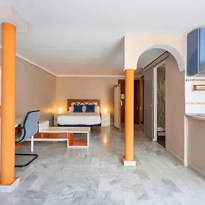 Luminosity Square Studio. Francos 14 Apartamento